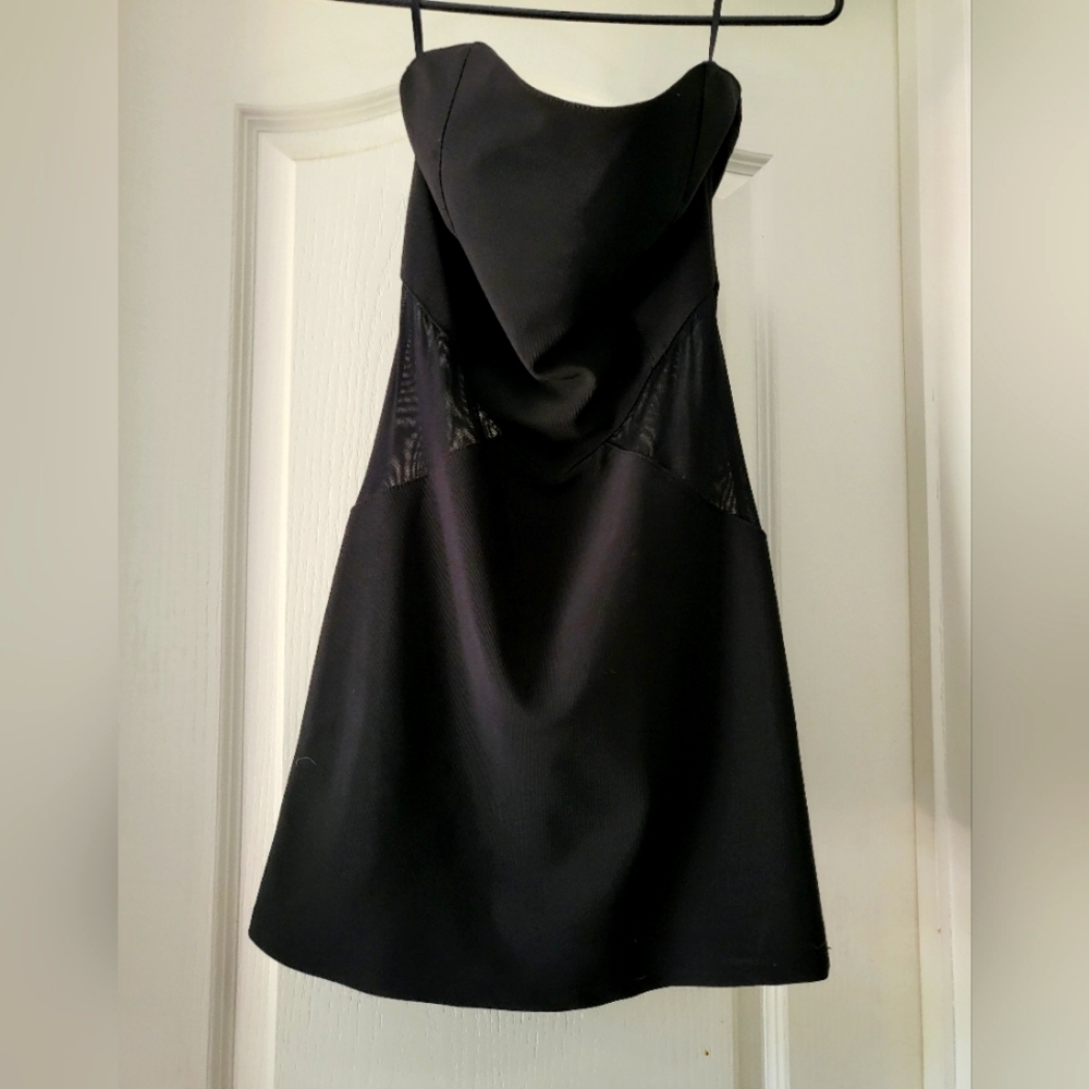 Strapless dress